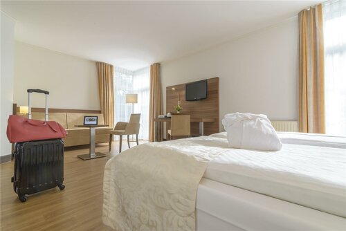 Гостиница Best Western Plus Hotel Am Schlossberg в Нюртингене