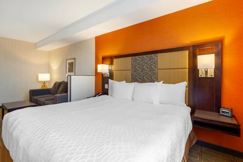 Гостиница Best Western Plus Chateau Fort St. John в Форт-Сент-Джоне
