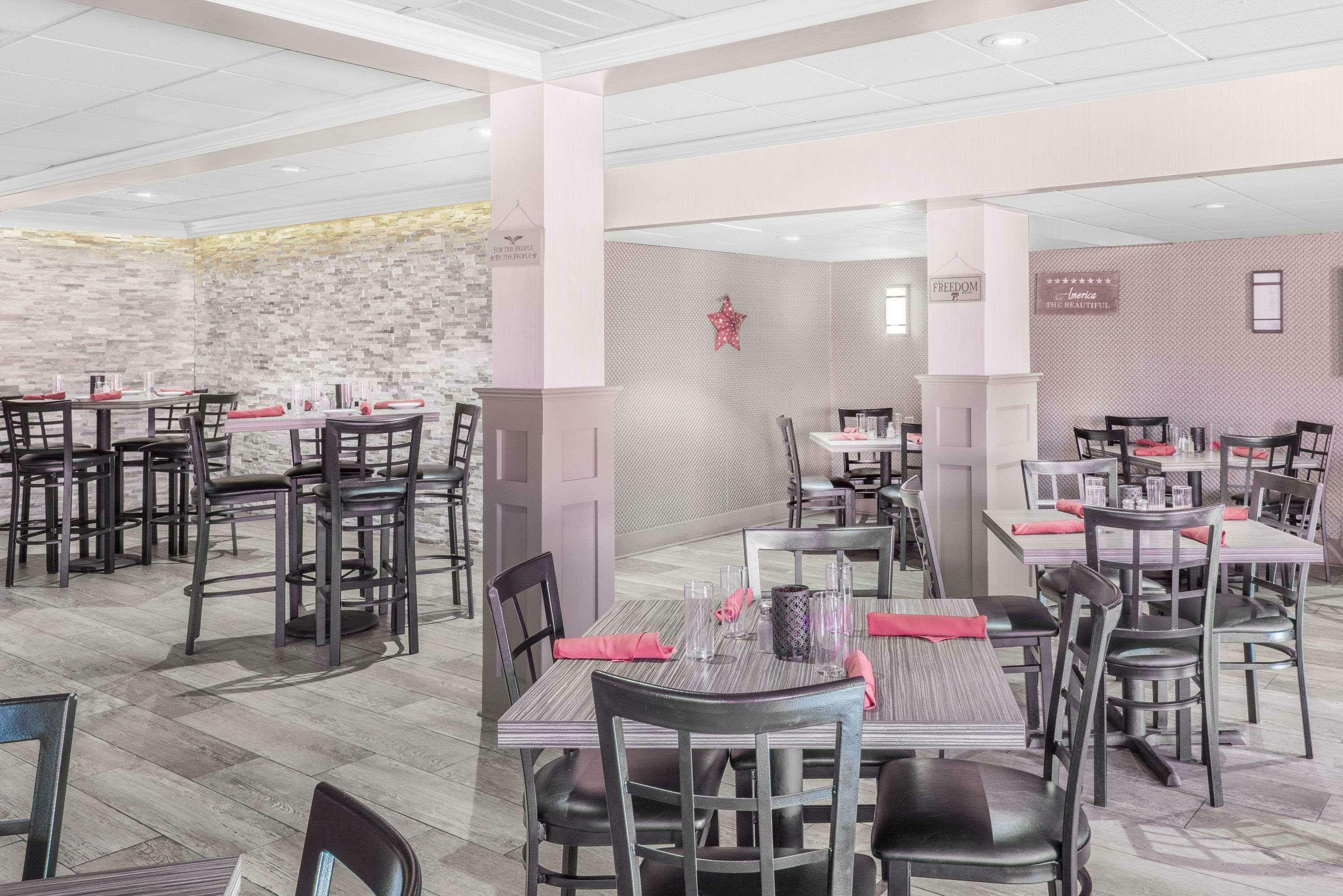 Фото Days Inn by Wyndham Springfield/Phil. Intl Airport