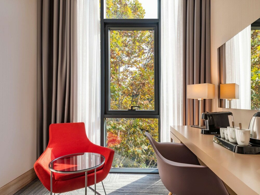 Фото Tbilisi Saburtalo Hotel by Mercure