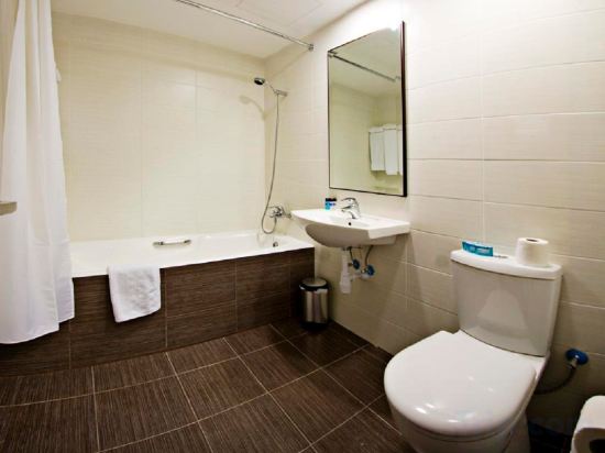 Фото Livadhiotis City Hotel