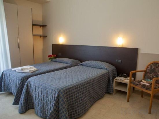 Фото Auto Park Hotel