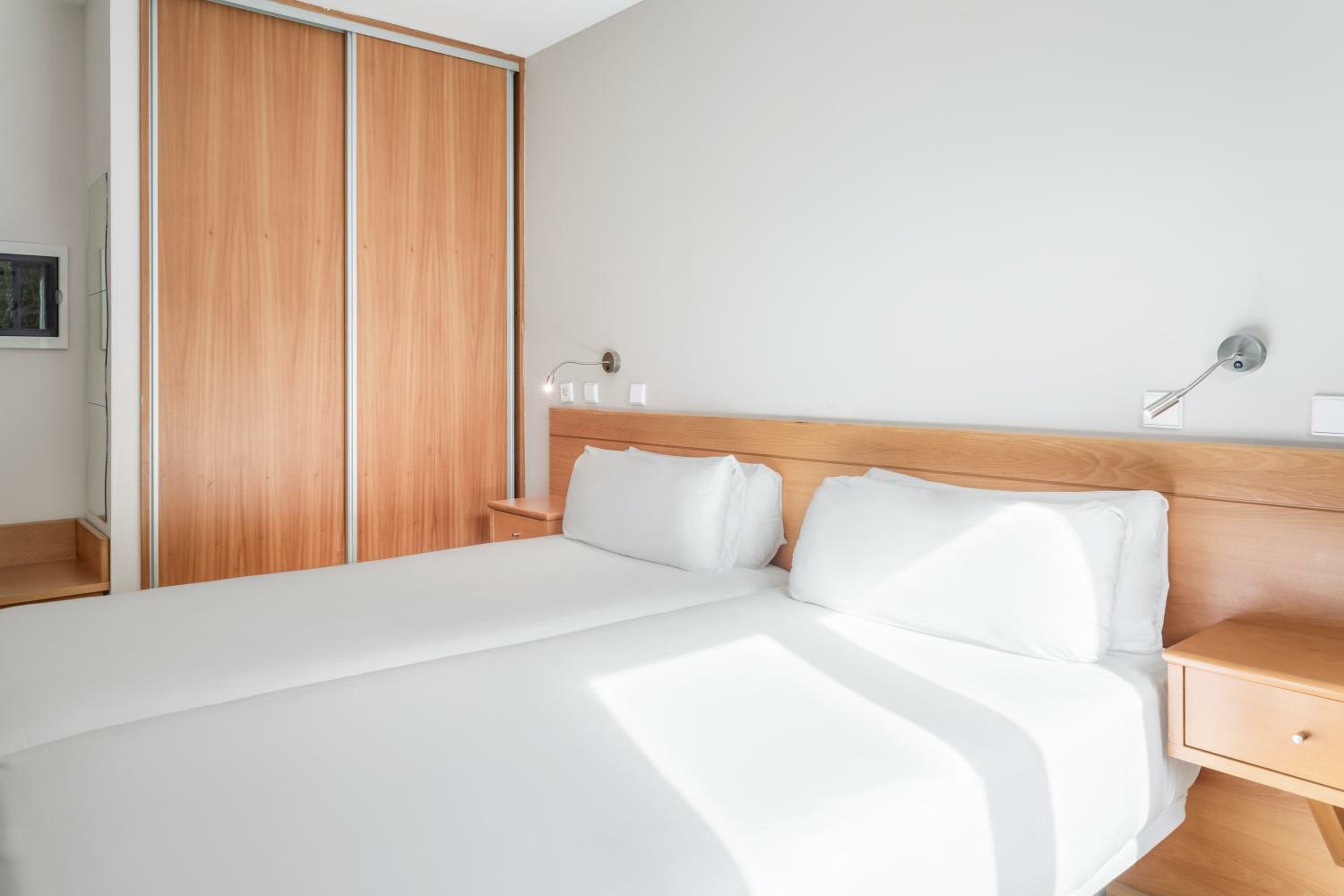 Фото B&B HOTEL Braga Lamaçaes