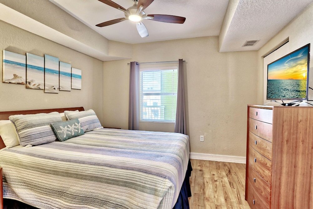 Фото Crystal Palms Beach Resort