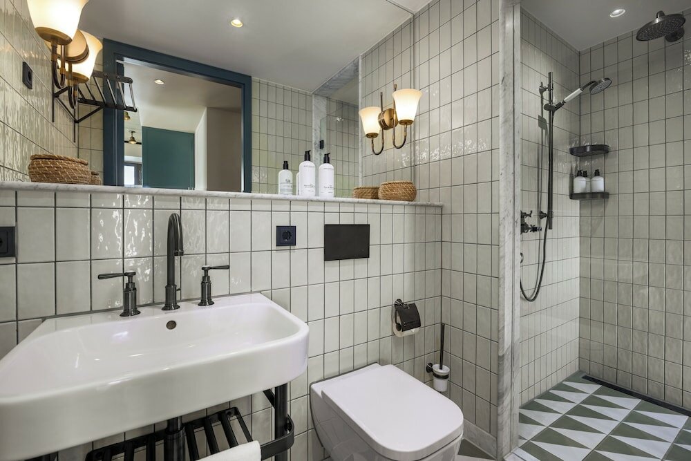 Фото The July - Boat & Co