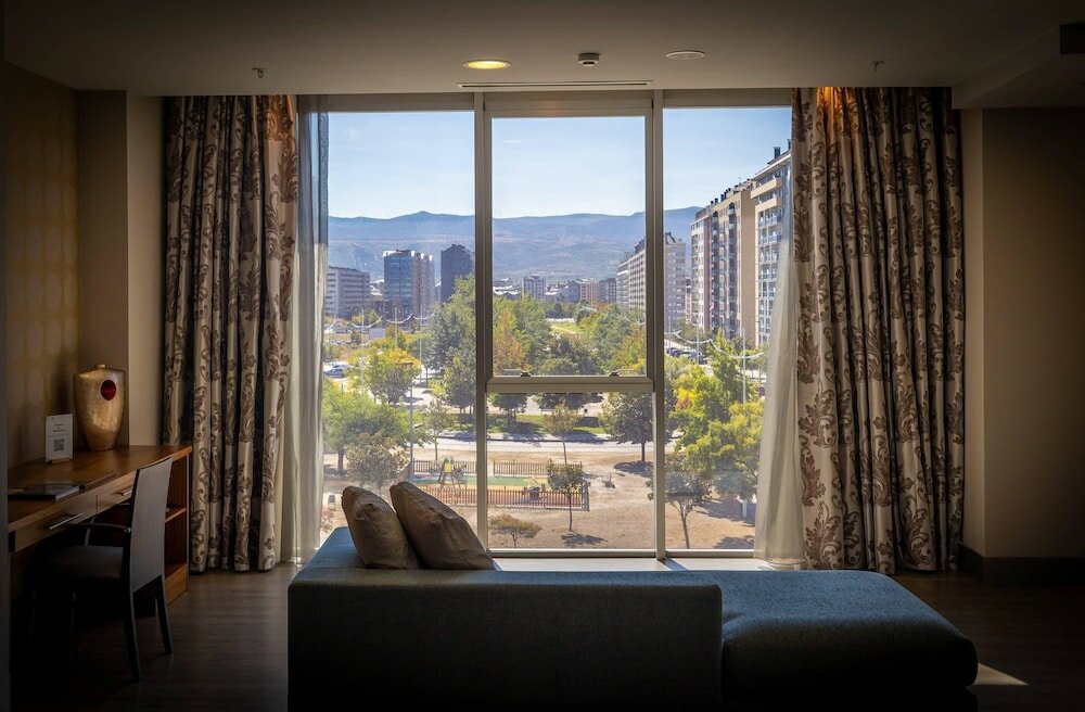 Фото Hotel Ciudad de Ponferrada