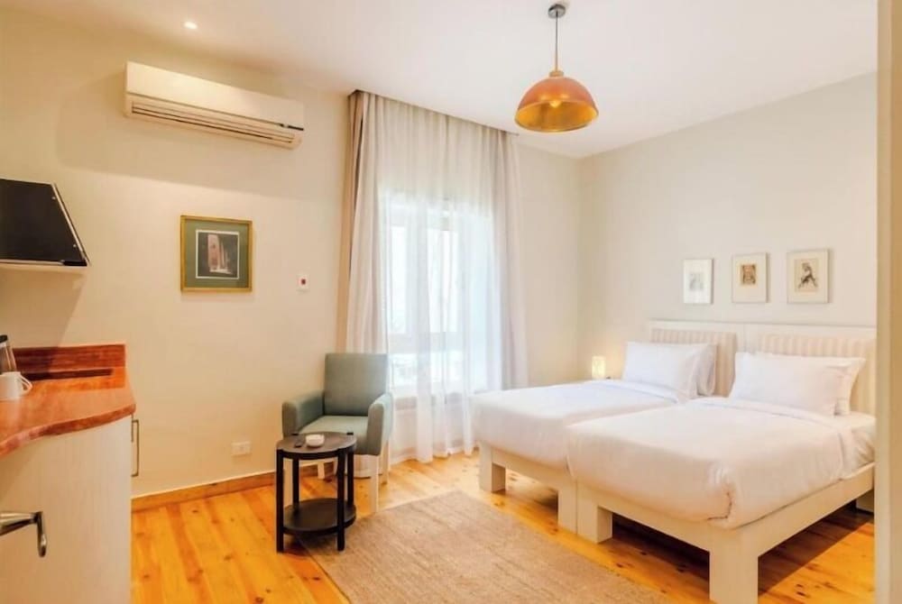 Фото Hotel Longchamps