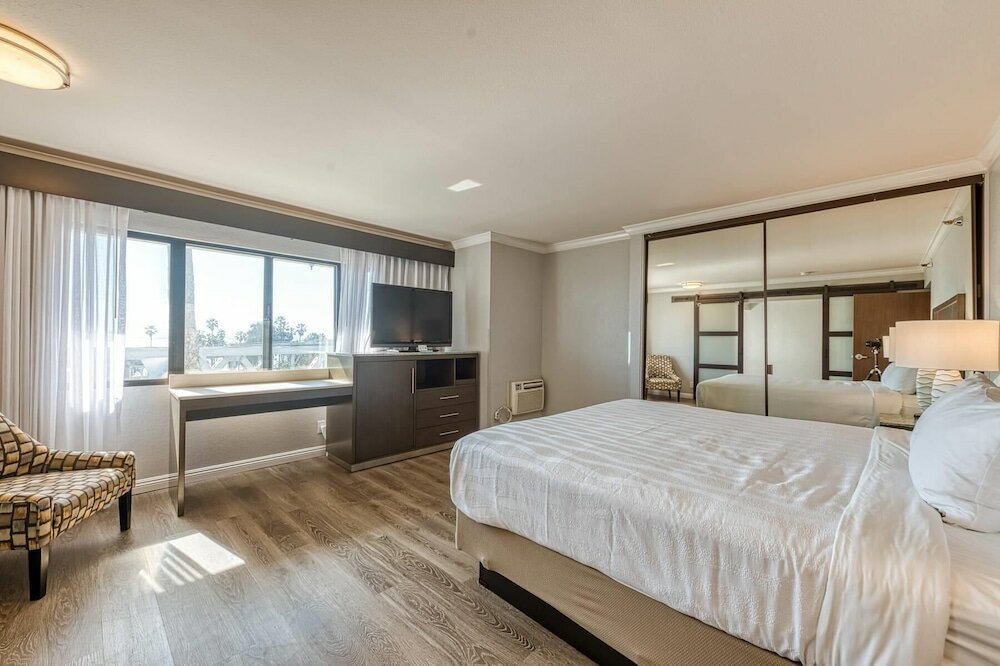 Фото Amanzi Hotel, Ascend Hotel Collection