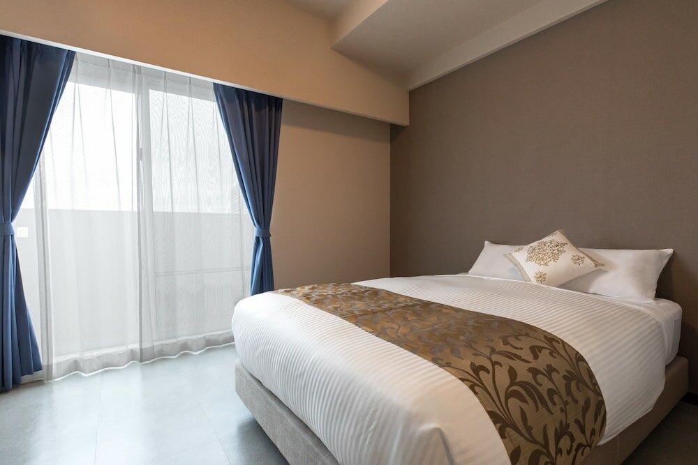 Фото Mr. Kinjo in Grand Blue Chatan