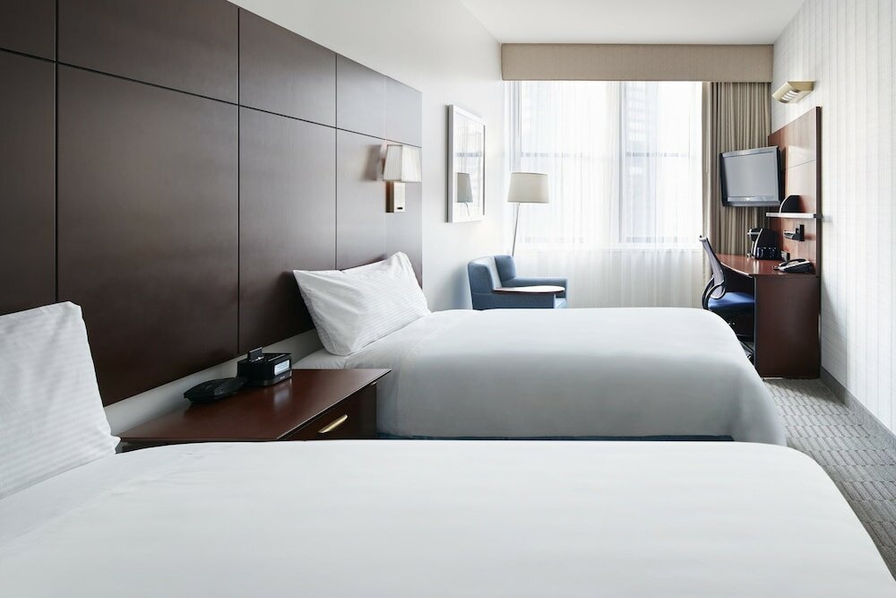 Фото Club Quarters Hotel, Wacker at Michigan, Chicago