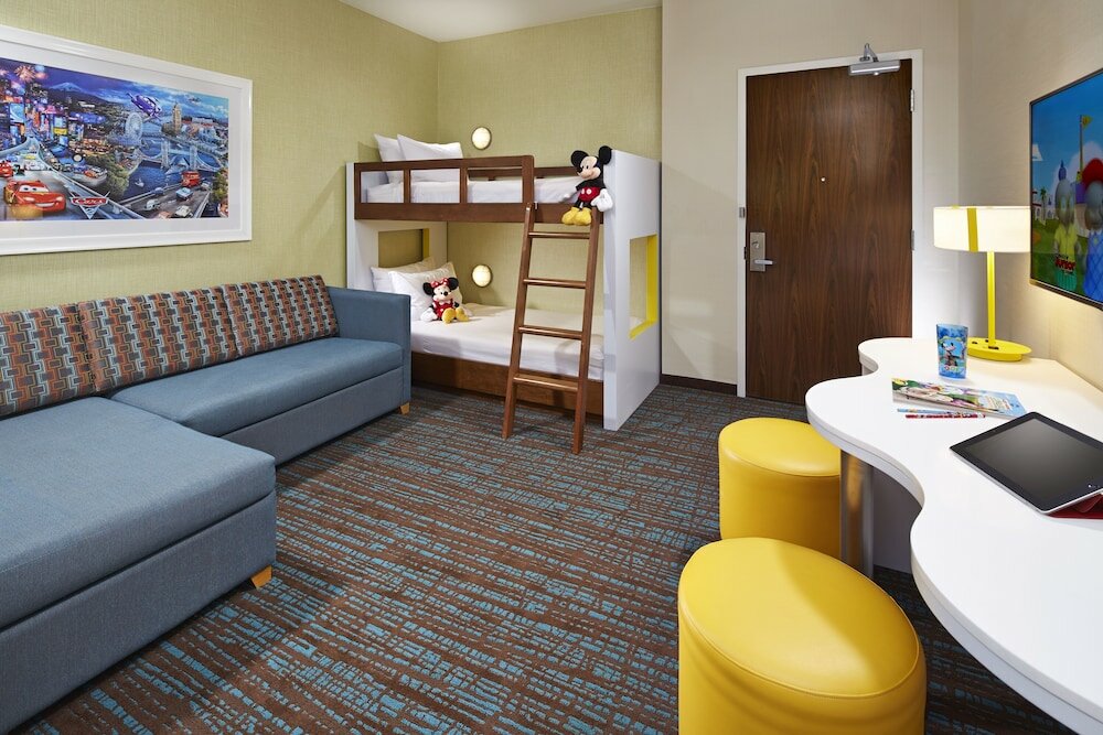 Фото SpringHill Suites by Marriott at Anaheim Resort/Conv. Cntr