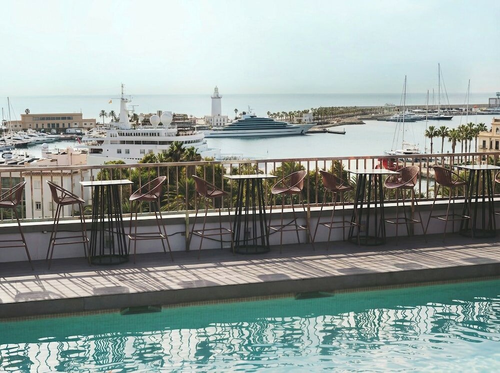 Фото Hotel Molina Lario