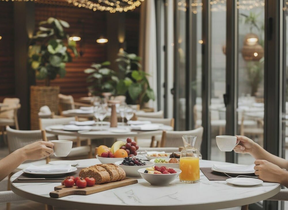 Фото Hotel Molina Lario