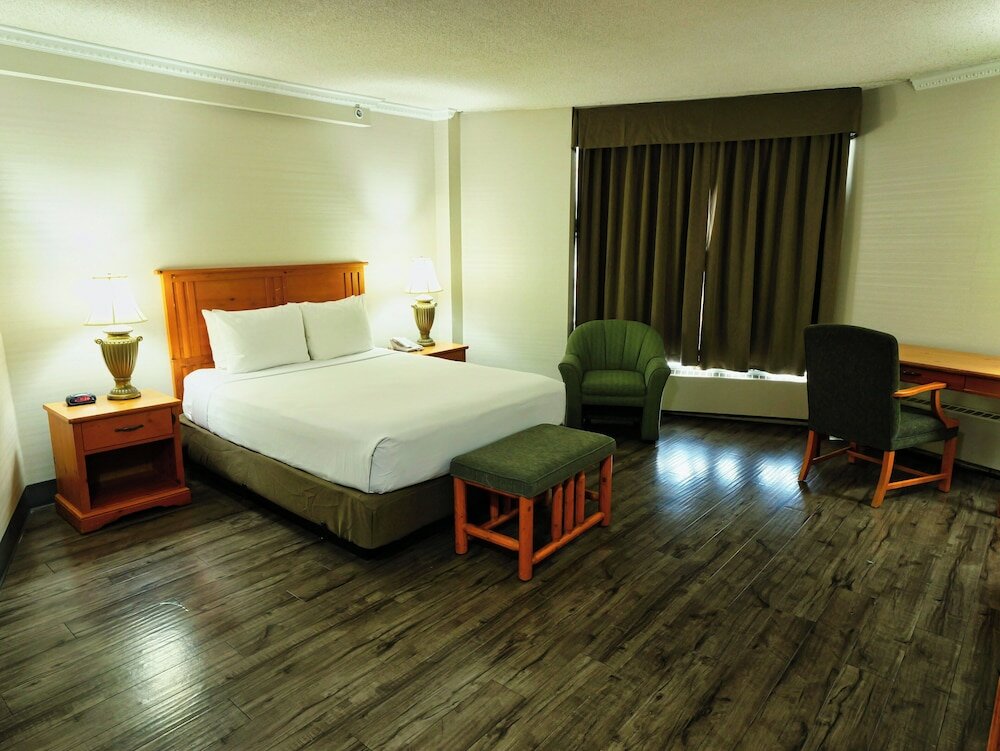 Фото Continental Inn & Suites