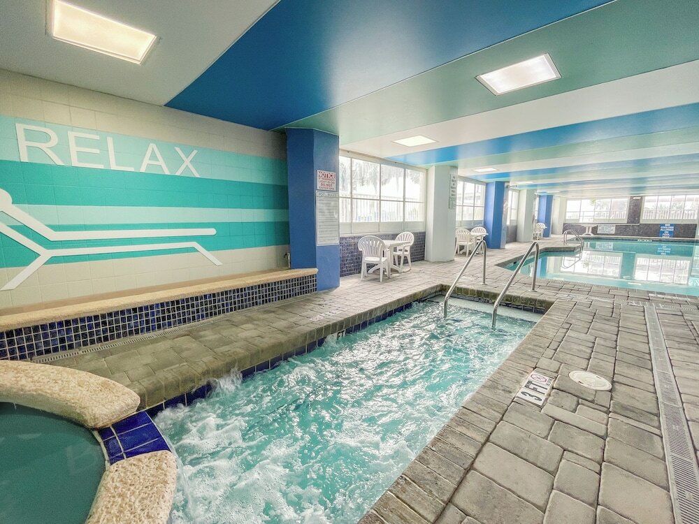 Фото Captain's Quarters Resort