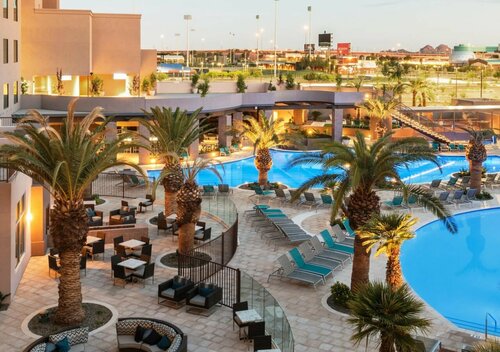 Гостиница Sheraton Mesa Hotel at Wrigleyville West в Темпе