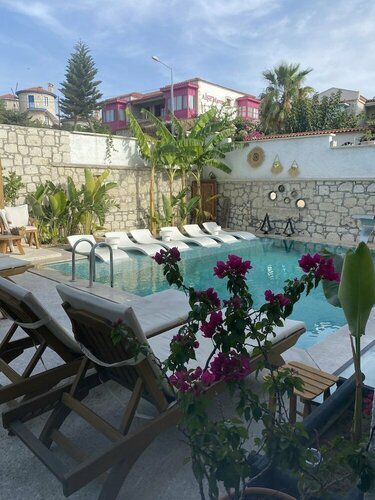 Гостиница Chloe Hotel Alacati в Чешме