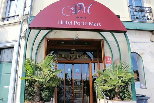 Гостиница Hôtel Porte Mars Reims Gare Centre в Реймсе