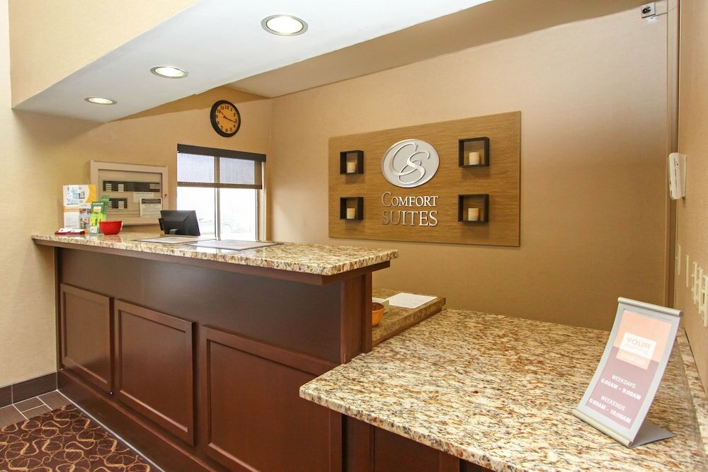 Фото Comfort Suites University