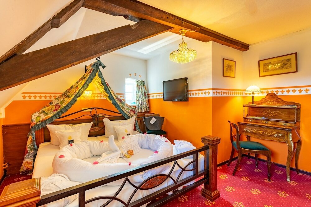 Фото Hotel Burg Trendelburg