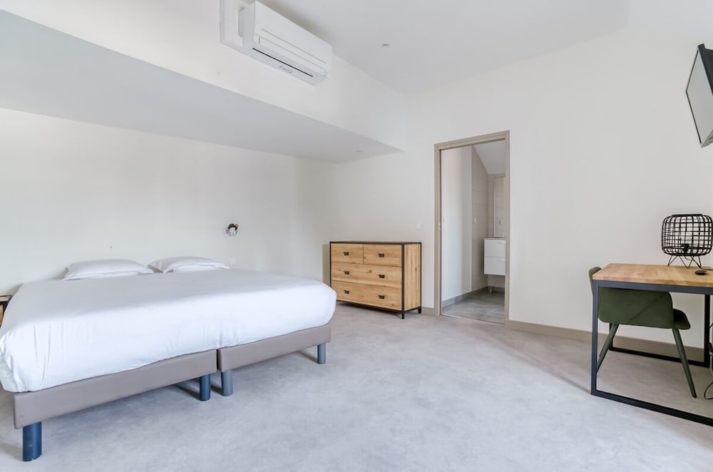 Фото Brit Hotel Bristol Montbéliard