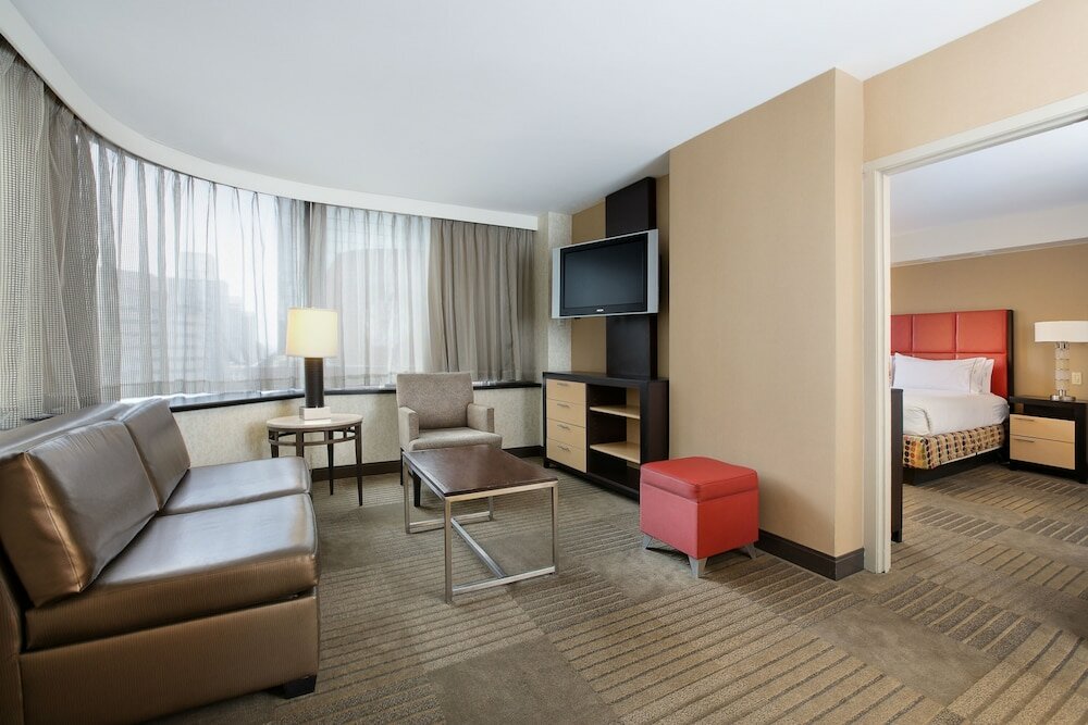 Фото Holiday Inn Express Denver Downtown, an Ihg Hotel