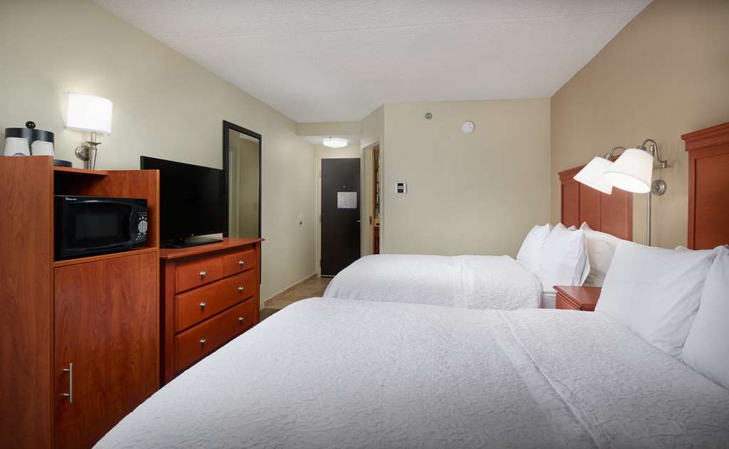 Фото Hampton Inn Ann Arbor-South