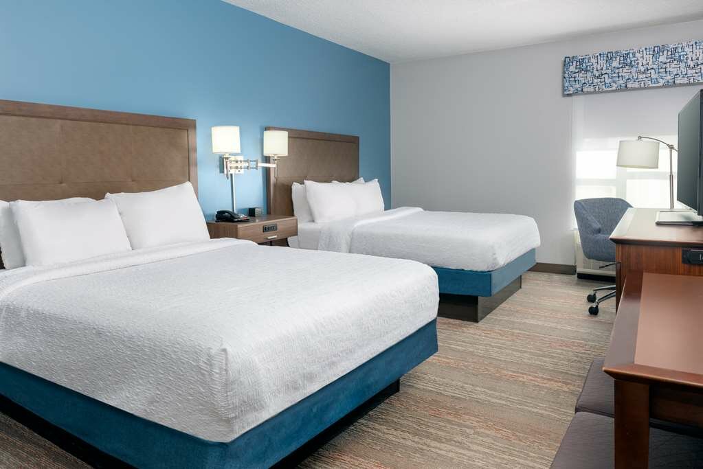 Фото Hampton Inn Charlotte-Uptown