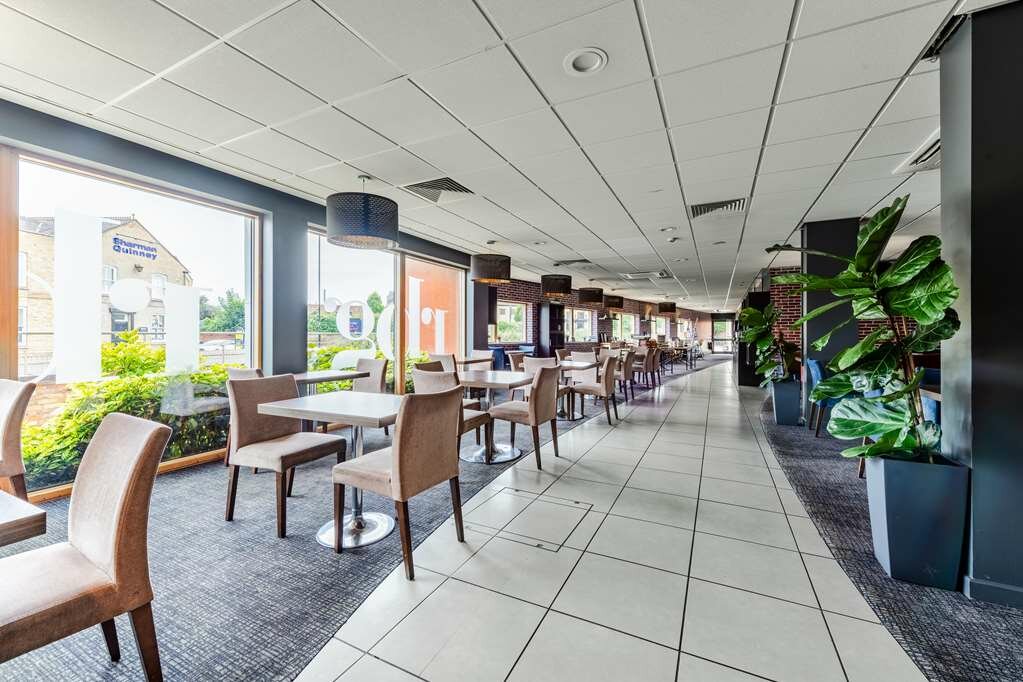 Фото Park Inn by Radisson Peterborough