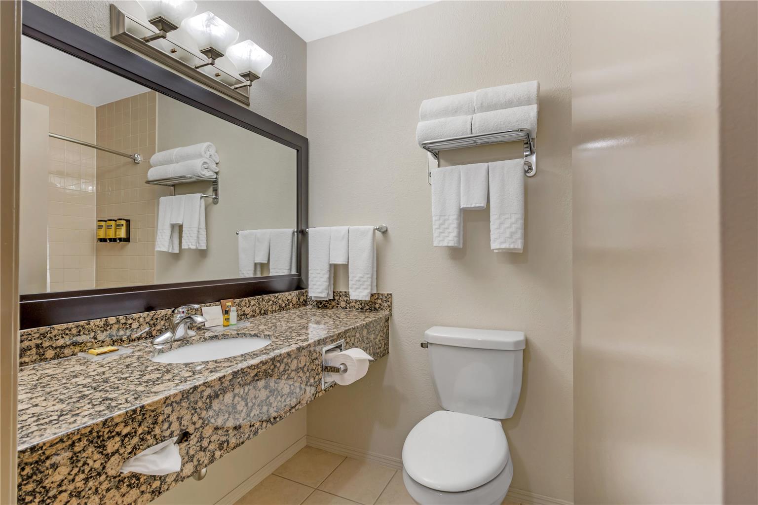 Фото Best Western Plus Pembina Inn & Suites