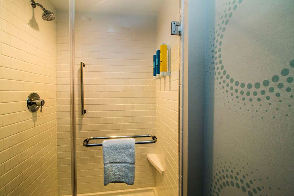 Фото Tru by Hilton Norfolk Airport