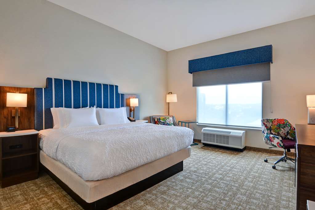 Фото Hampton Inn & Suites Nashville Downtown Capitol View
