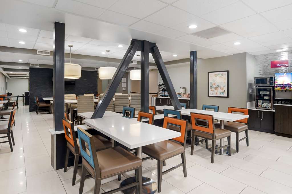 Фото Best Western Plus Commerce Hotel