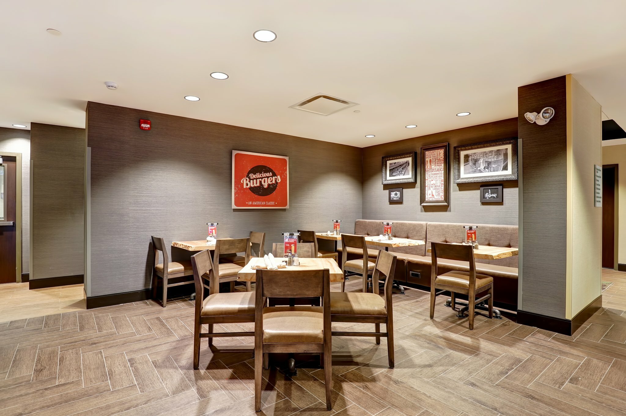 Фото Holiday Inn Mississauga Toronto West
