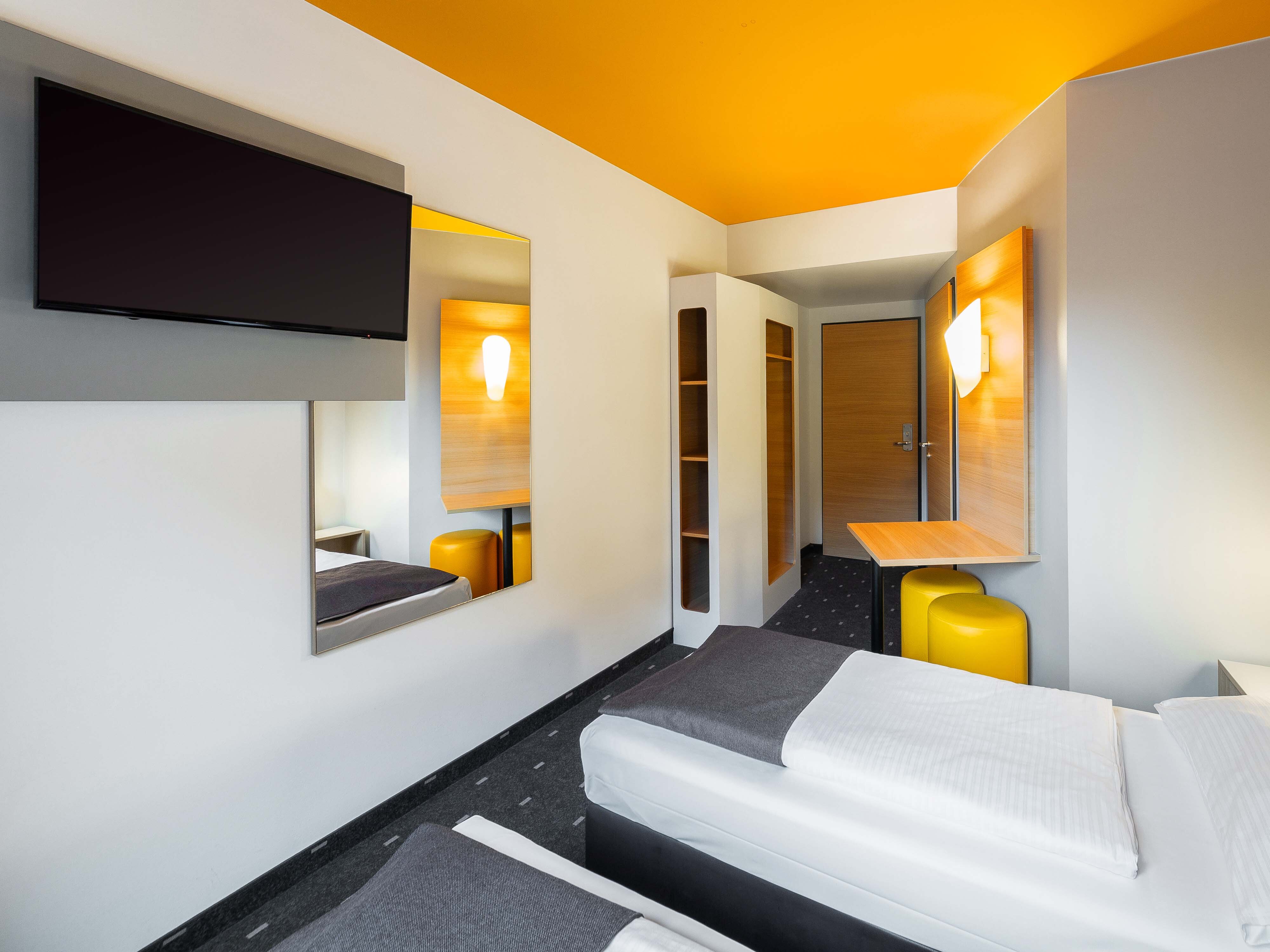 Фото B&b Hotel Düsseldorf-City