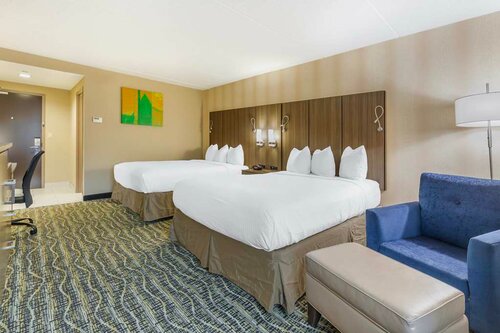 Гостиница Best Western Plus New Englander в Уобёрне