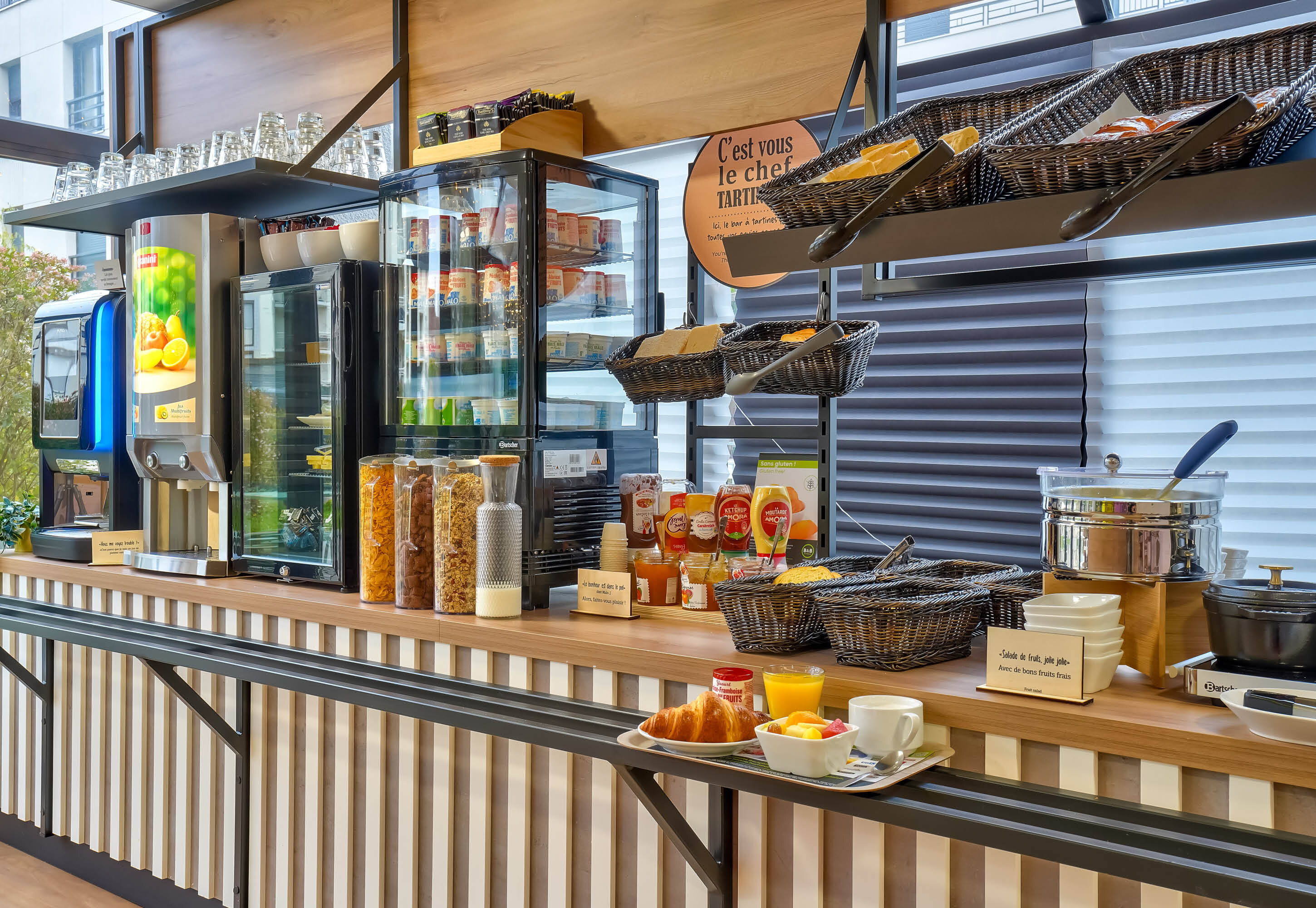 Фото B&b Hôtel Paris Châtillon