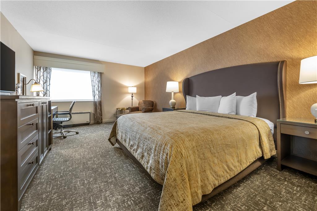 Фото Best Western Plus The Normandy Inn & Suites