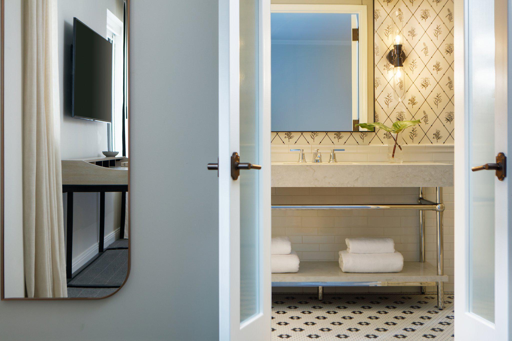 Фото Kimpton Cottonwood, an Ihg Hotel