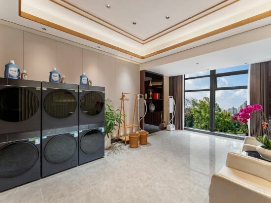Фото Howard Johnson Jinyi Hotel Chongqing