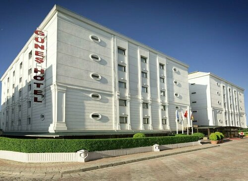 Гостиница Gunes Hotel Merter в Гюнгерене