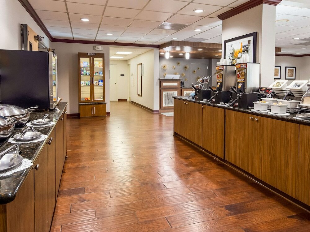 Фото Clarion Pointe