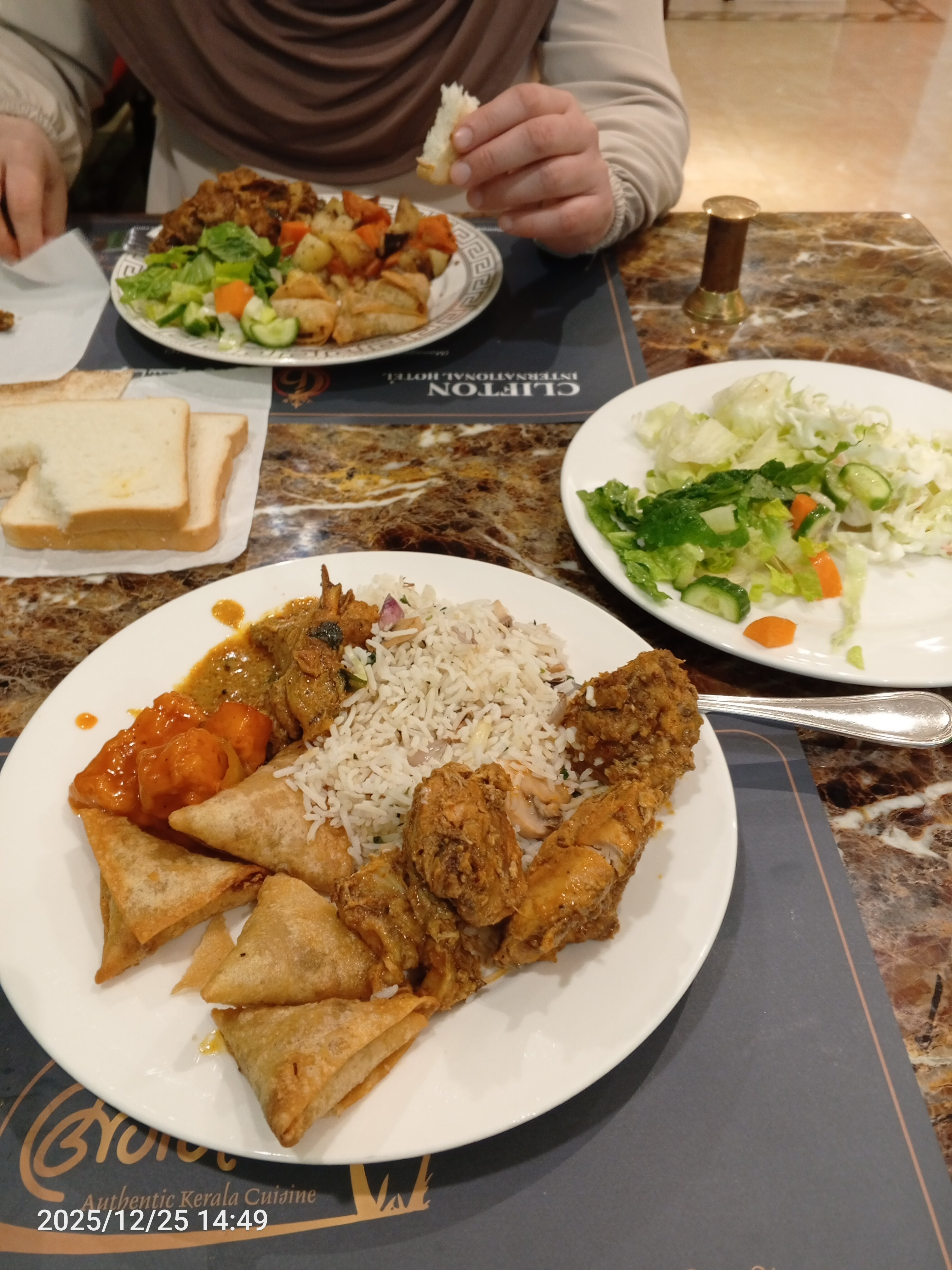 Фото Clifton International Hotel