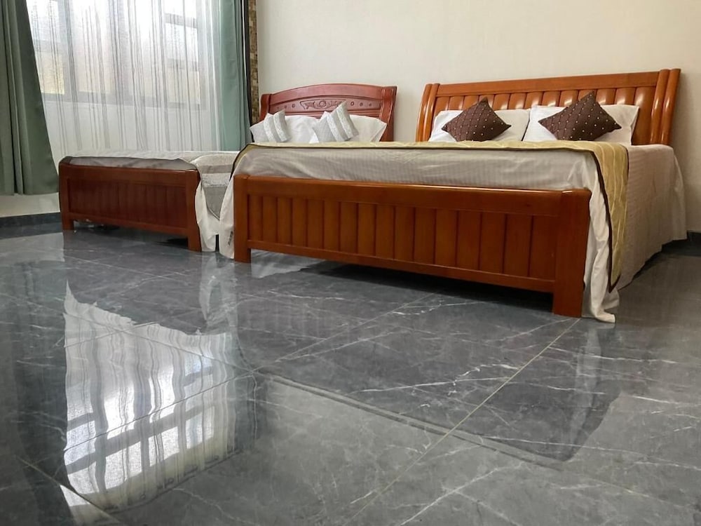 Фото Mahe Holiday Resort