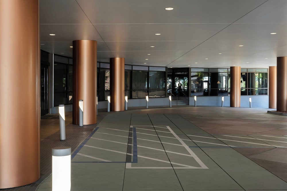 Фото Courtyard by Marriott Redwood City