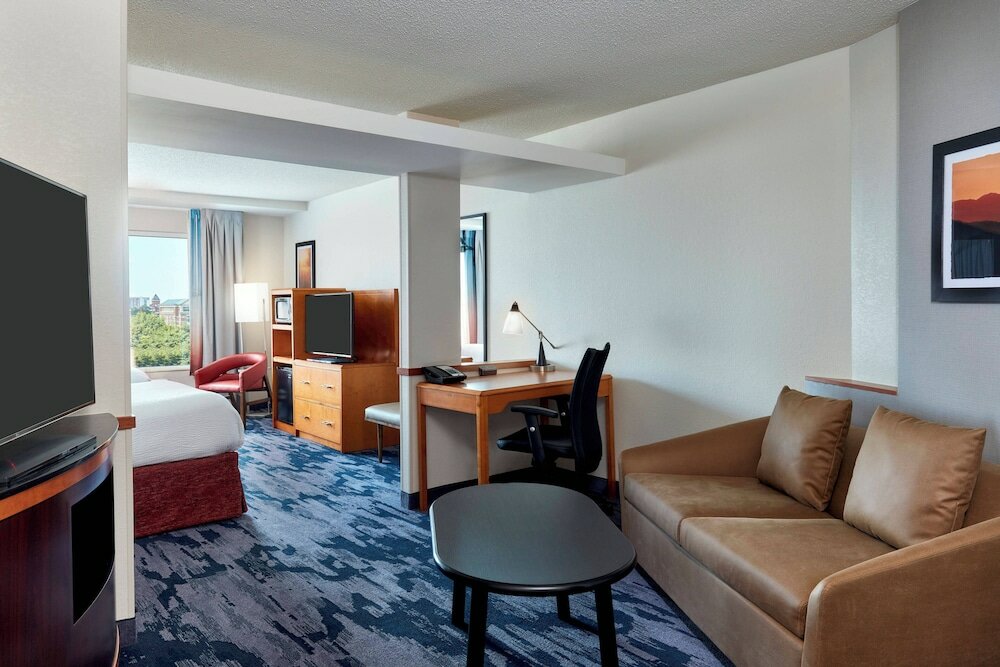 Фото Fairfield Inn & Suites by Marriott Indianapolis Downtown