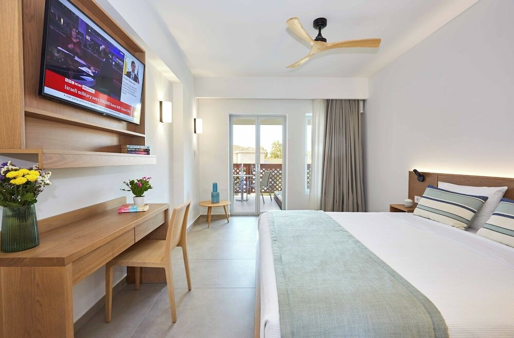 Фото Mystery Skiathos Luxury Residence