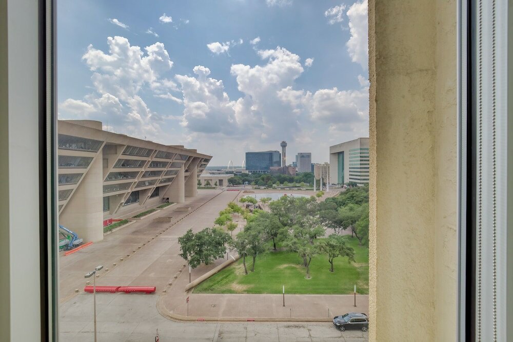 Фото Luxury Downtown Dallas Stay by Amyfinehouse