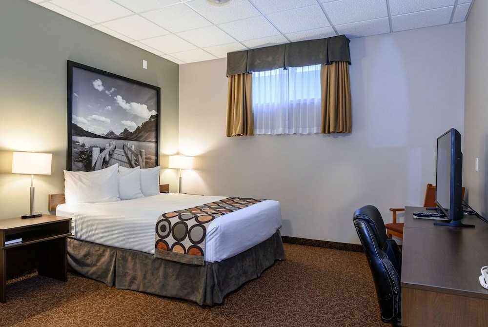 Фото Super 8 by Wyndham Cochrane