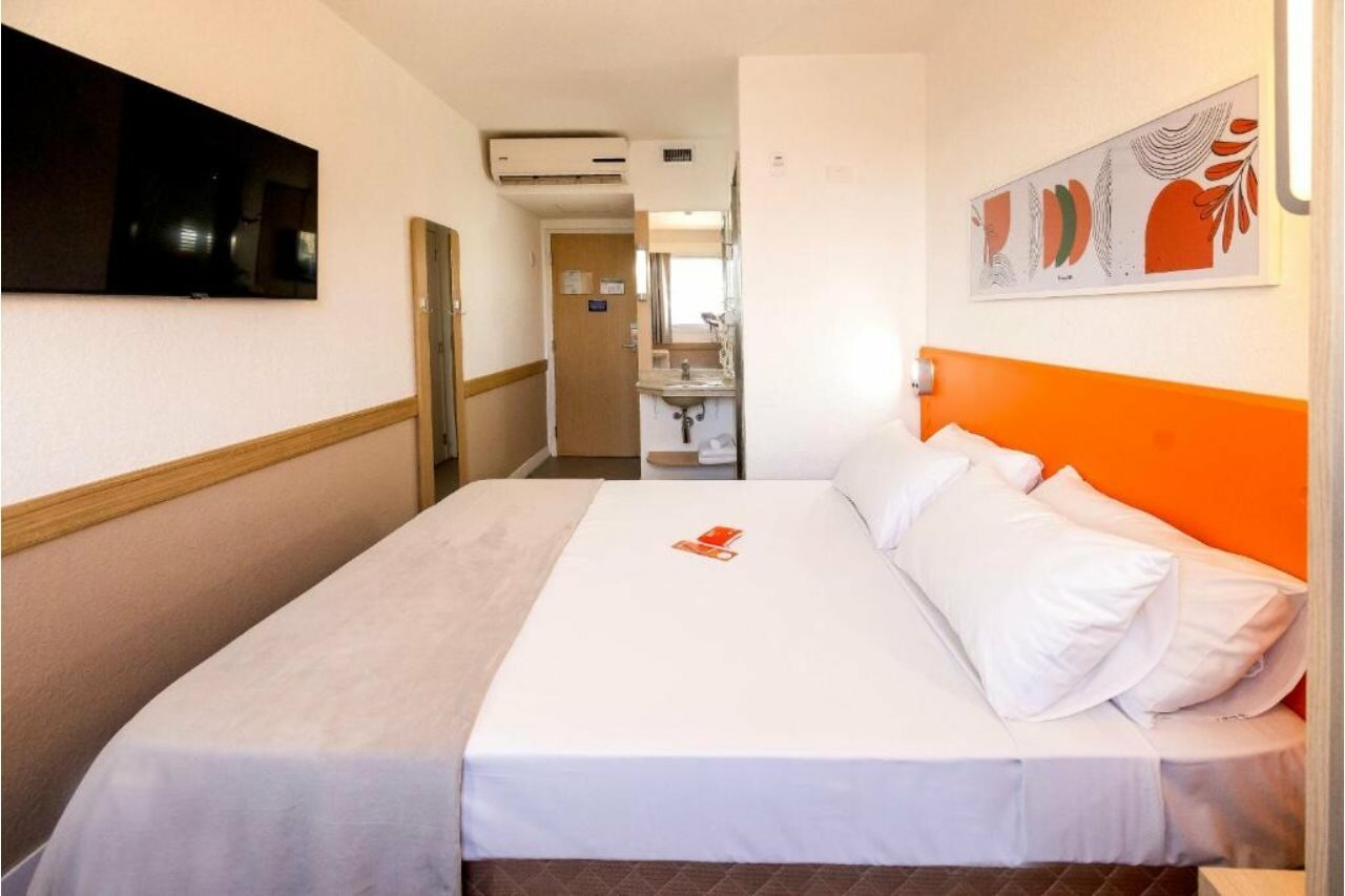 Фото Ibis Budget Maringa